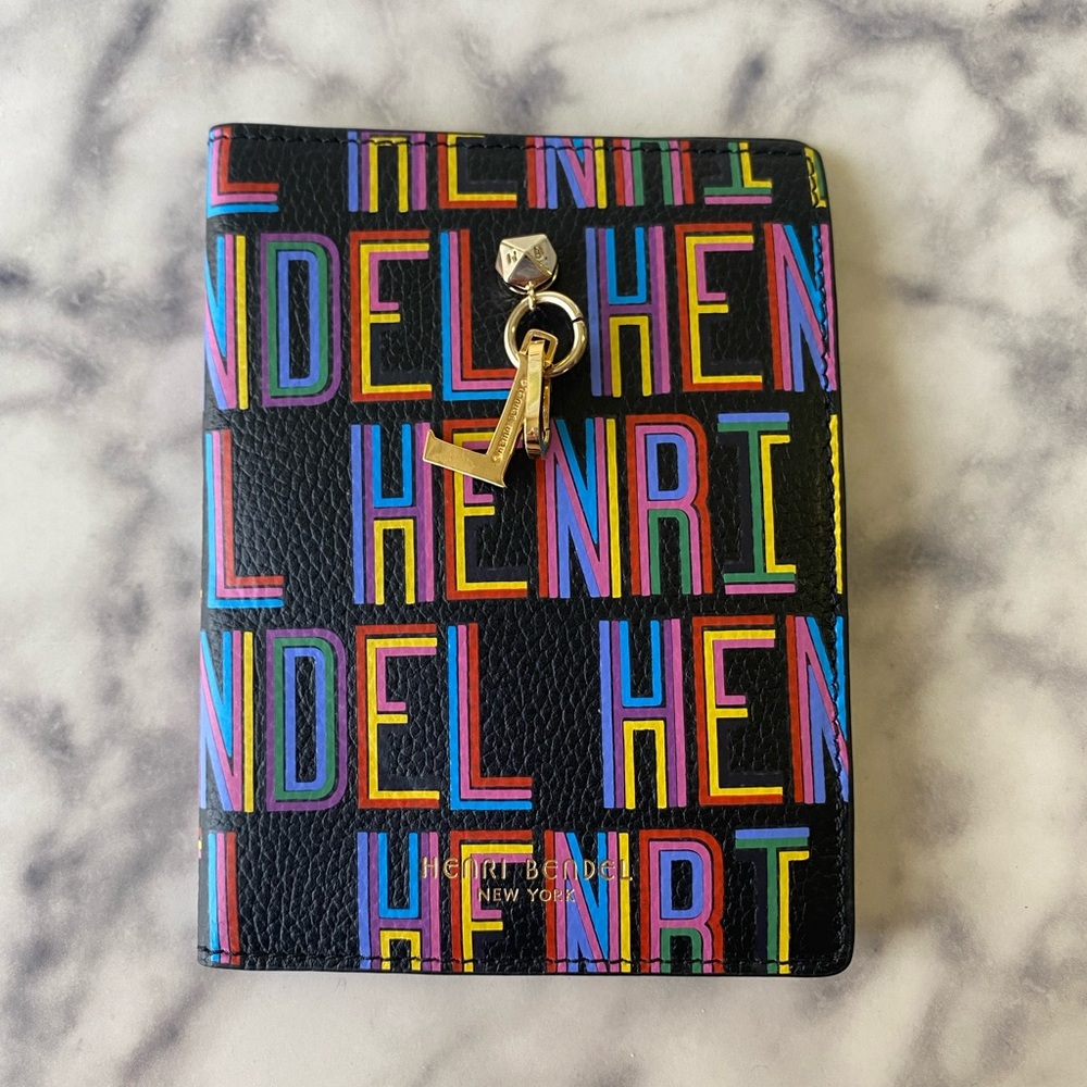 Henri Bendel Wallet